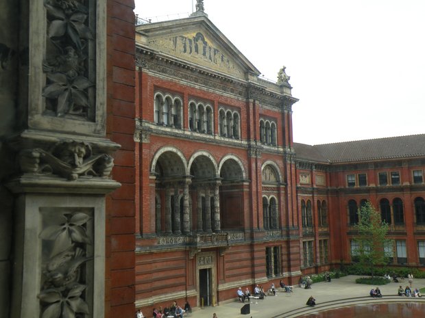  Victoria and Albert Museum: cour intérieure
